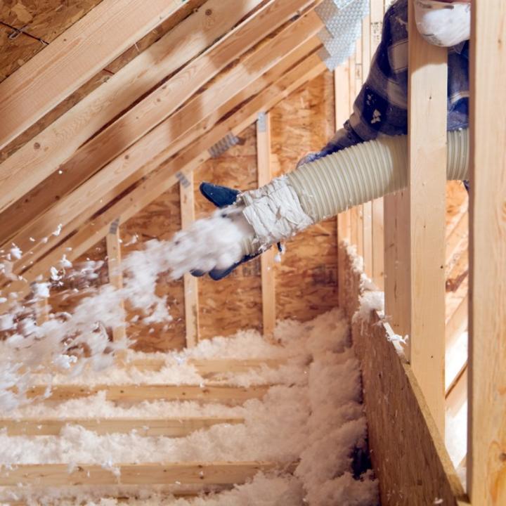 Spraying insulation